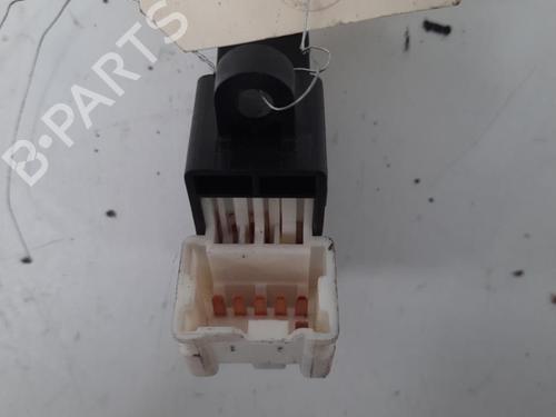 Used Right rear window switch Right rear window switch NISSAN X-TRAIL I (T30) 2.2 dCi 4x4 (136 hp) 28747282 28747282
