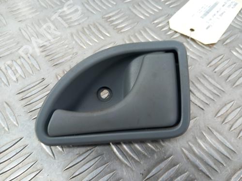 Used Front right interior door handle RENAULT TWINGO I (C06_) 1.2 16V (C060) (60 hp) 28767667