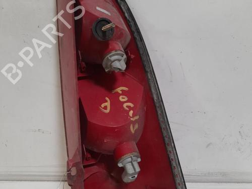 Używane Lampa tylna prawa FORD FOCUS I (DAW, DBW) 1.6 16V (100 hp) 28760672