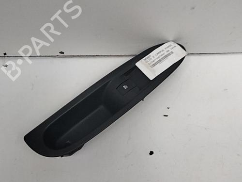Used Right front window switch Right front window switch RENAULT CLIO II (BB_, CB_) 1.5 dCi (B/C2J) (68 hp) 28747729 28747729
