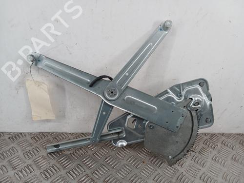 Used Front right window mechanism Front right window mechanism RENAULT TWINGO I (C06_) 1.2 (C066, C068) (58 hp) 33687239 33687239