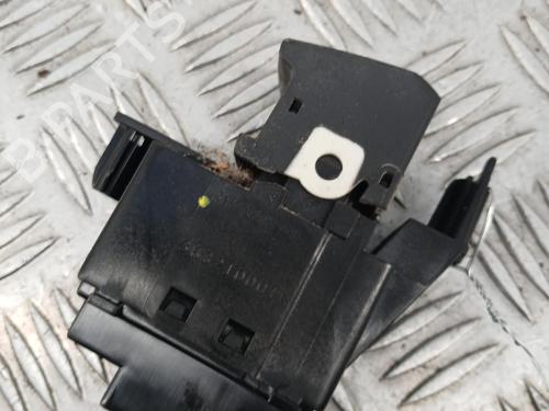 Used Switch Switch RENAULT LAGUNA III (BT0/1) 2.0 dCi (BT01, BT08, BT09, BT0E, BT0K, BT12, BT1C, BT1D,... (150 hp) 38970824 38970824