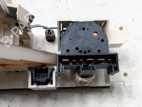 Climate control NISSAN ALMERA I Hatchback (N15) 2.0 D | BP28766591I5 