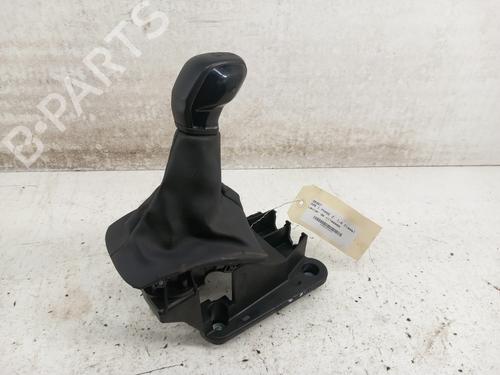 Used Gear lever PEUGEOT 208 I (CA_, CC_) 1.6 HDi / BlueHDi 75 (75 hp) 28743144
