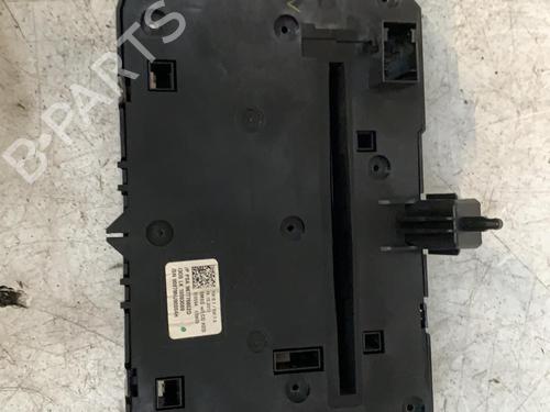 Used Warning switch PEUGEOT 308 II (LB_, LP_, LW_, LH_, L3_) 1.6 HDi / BlueHDi 115 (115 hp) 28774120