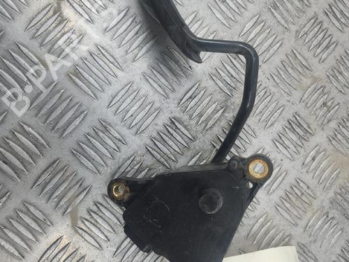 Pedal Pedal RENAULT CLIO III (BR0/1, CR0/1) 1.5 dCi (BR17, CR17) (86 hp) 35815136 35815136