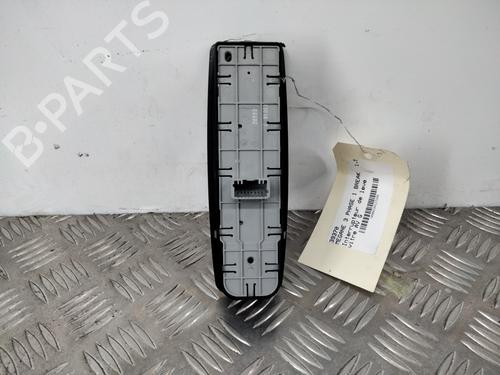 Used Left front window switch Left front window switch RENAULT MEGANE III Grandtour (KZ0/1) 1.5 dCi (KZ09, KZ0D, KZ1G, KZ29, KZ14, KZ1W, KZ10, KZ1F,... (110 hp) 28744318 28744318