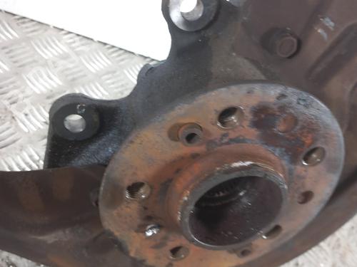 Used Right front steering knuckle Right front steering knuckle MERCEDES-BENZ M-CLASS (W164) ML 320 CDI 4-matic (164.122) (224 hp) 29625165 29625165