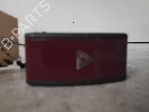 Bouton de warning OPEL CORSA C (X01) 1.2 (F08, F68) (75 hp) 28748032