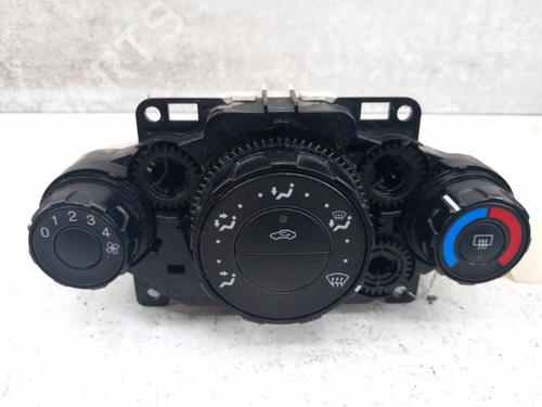 Climate control FORD FIESTA VI (CB1, CCN) 1.4 TDCi | BP28740505I5