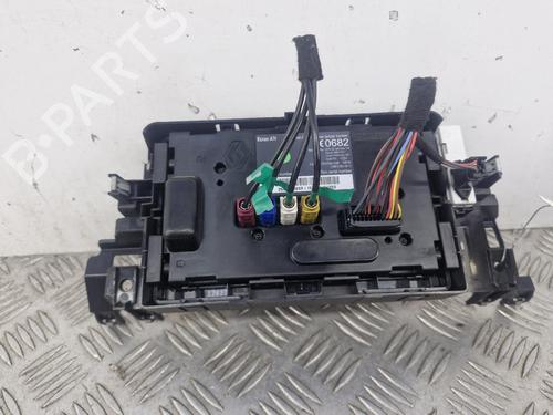 display-monitor-renault-laguna-iii-bt01-2007-2008-2009-2010-2011-2012-2013-2014-2015-39952890 main image