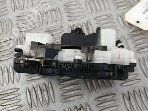 electronic-module-peugeot-607-9d-9u-2000-39463867 main image