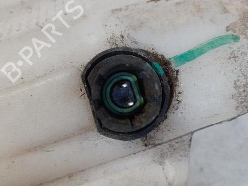 Used Windscreen washer tank Windscreen washer tank RENAULT LAGUNA II Grandtour (KG0/1_) 2.0 16V IDE (KG0N) (140 hp) 28761363 28761363