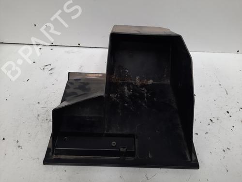 Used Glove box PEUGEOT 205 II (20A/C) 1.7 Diesel (60 hp) 28741535