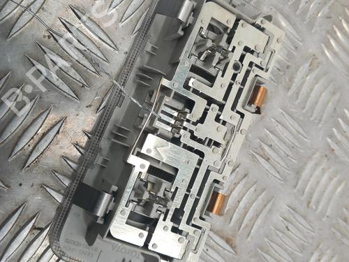 Used Interior roof light Interior roof light TOYOTA YARIS (_P13_) 1.5 Hybrid (NHP130_, NHP130) (101 hp) 28736732 28736732