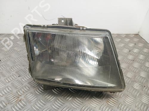 Used Right headlight MERCEDES-BENZ VITO Van (W638) 112 CDI 2.2 (638.094) (122 hp) 28757113