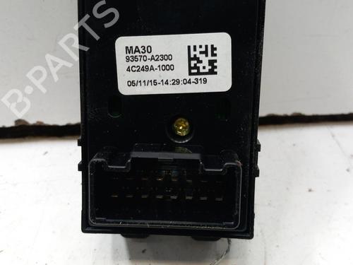 Left front window switch KIA PRO CEE'D (JD) 1.6 CRDi 136 | BP28793536I27 - Image 2