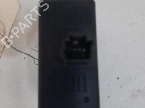 Used Warning switch RENAULT KANGOO / GRAND KANGOO II (KW0/1_) 1.5 dCi 90 (KW05, KW08, KW0G, KW11) (90 hp) 28758459