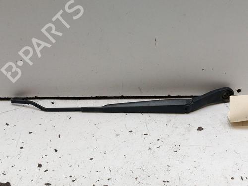 Used Front windshield wiper arm NISSAN MICRA III (K12) 1.5 dCi (86 hp) 28758778