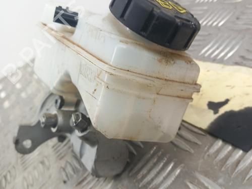 Used Brake master cylinder Brake master cylinder RENAULT CAPTUR I (J5_, H5_) 0.9 TCe 90 (90 hp) 28739198 28739198