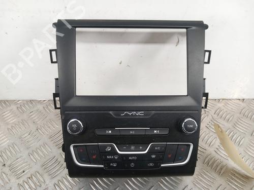 Used Climate control FORD MONDEO V Turnier (CF) 2.0 Hybrid iVCT (188 hp) 29412293