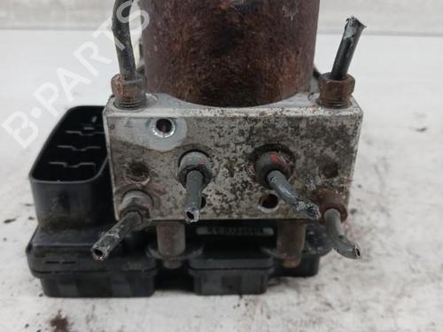Used ABS pump TOYOTA YARIS (_P1_) 1.3 (NCP10, SCP12_) (86 hp) 28741186
