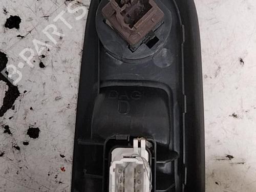 Used Right front window switch Right front window switch RENAULT CLIO II (BB_, CB_) 1.2 (BB0A, BB0F, BB10, BB1K, BB28, BB2D, BB2H, CB0A,... (58 hp) 28776484 28776484