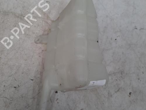 expansion-tank-renault-megane-iv-hatchback-b9amn_-2015-28770370 main image