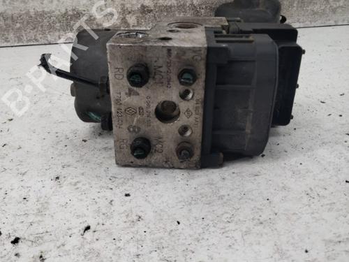 Używane Pompa ABS RENAULT MEGANE Scenic (JA0/1_) 1.6 e (JA0F) (90 hp) 28781136