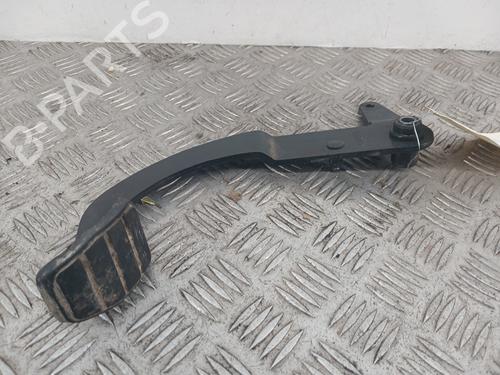 Used Clutch pedal Clutch pedal RENAULT MASTER II Platform/Chassis (ED/HD/UD) 2.2 dCI 90 (ED0G, ED0N, HD0G, HD0N, HD1G, HD1N, UD0G,... (90 hp) 32783244 32783244