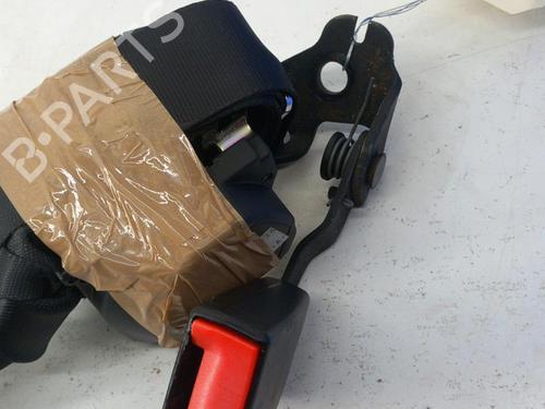 seat-buckle-ford-mondeo-iii-b5y-2000-2001-2002-2003-2004-2005-2006-2007-28750873 main image