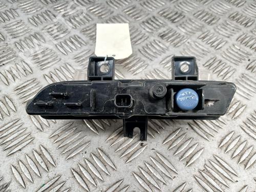 Used Right daytime light Right daytime light 39212752 39212752