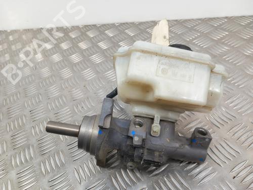 Used Brake master cylinder Brake master cylinder VW JETTA IV (162, 163, AV3, AV2) 1.6 TDI (105 hp) 28744676 28744676
