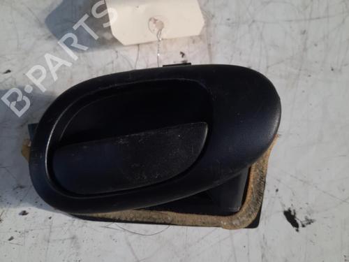 Høyre foran invendig håndtak PEUGEOT 206 Hatchback (2A/C) 1.1 i (60 hp) 28749939