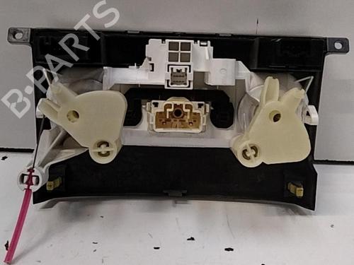 Used Climate control TOYOTA COROLLA Verso (ZER_, ZZE12_, R1_) 2.2 D-4D (AUR10_, AUR10R) (136 hp) 28775995