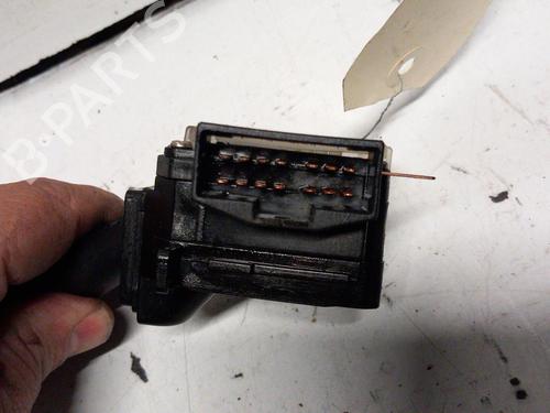 steering-column-stalk-hyundai-trajet-fo-1999-2000-2001-2002-2003-2004-2005-2006-2007-2008-28785679 main image