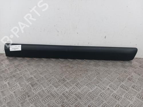 door-moulding-trim-dacia-logan-mcv-ks_-2007-33323261 main image