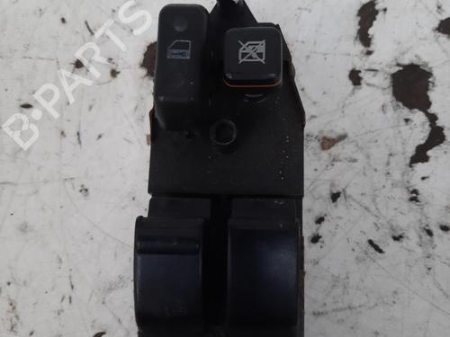 Used Left front window switch TOYOTA COROLLA (_E12_) 2.0 D-4D (CDE120R, CDE120L_) (116 hp) 28747052