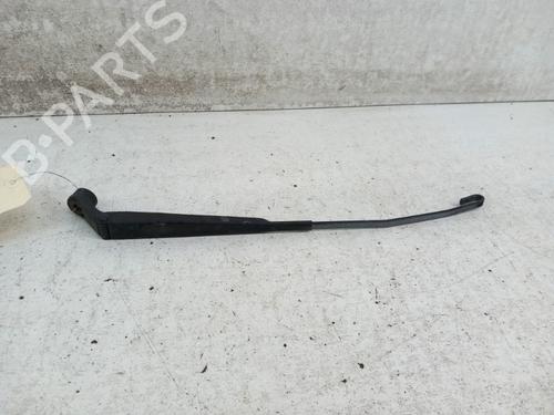 Used Front windshield wiper arm SUZUKI JIMNY Closed Off-Road Vehicle (SN) 1.5 DDiS 4x4 (86 hp) 28740151