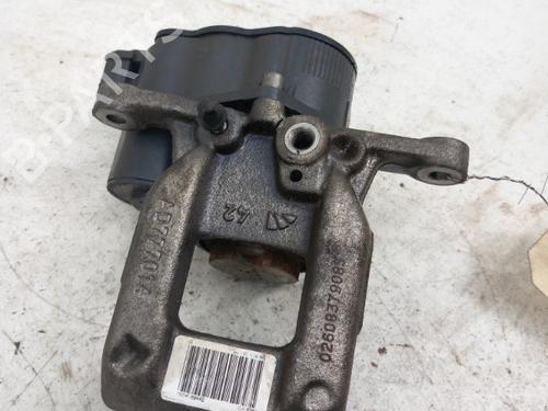 Venstre bremsekaliber bag CITROËN C5 AIRCROSS (A_) 1.5 BlueHDi 130 (ACYHZJ, ACYHZR) (131 hp) 28734651