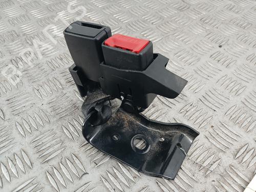 Used Seat buckle RENAULT CLIO III (BR0/1, CR0/1) 1.5 dCi (C/BR0G, C/BR1G) (68 hp) 30392432