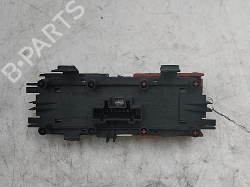 Used Warning switch RENAULT MEGANE II Estate (KM0/1_) 1.5 dCi (KM16, KM1E) (106 hp) 28786412