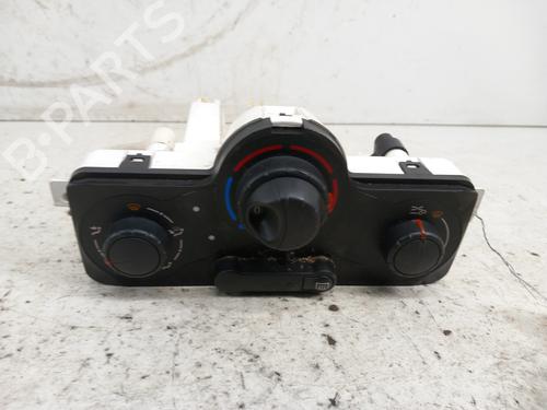 Used Climate control RENAULT CLIO III Grandtour (KR0/1_) 1.5 dCi (KR0F) (86 hp) 28737447