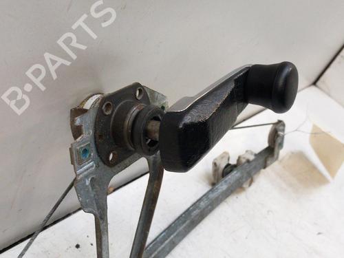 Used Rear left window mechanism Rear left window mechanism MERCEDES-BENZ 124 T-Model (S124) 250 T D (124.185) (90 hp) 28748638 28748638