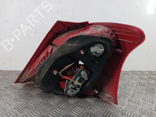 Used Left taillight Left taillight TOYOTA YARIS (_P9_) 1.4 D-4D (NLP90_, NLP90R) (90 hp) 32479471 32479471