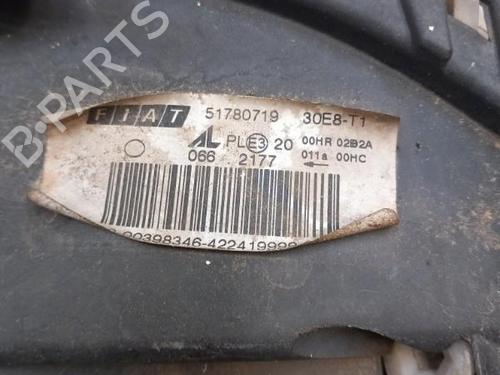 Højre forlygte FIAT IDEA (350_) 1.3 D Multijet (70 hp) 28768108