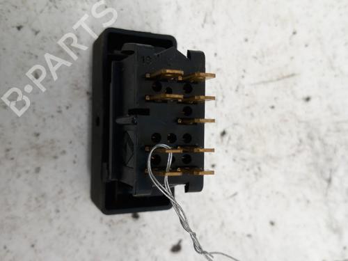 Used Warning switch Warning switch RENAULT 19 I Chamade (L53_) 1.9 D (L534, L53J) (64 hp) 28738527 28738527