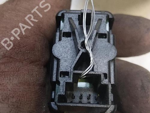 Used Right rear window switch MERCEDES-BENZ C-CLASS (W204) C 220 CDI (204.002) (170 hp) 28759322