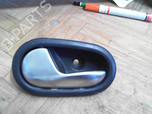 Used Front left interior door handle DACIA SANDERO II TCe 90 (B8M1, B8MA, B8AC) (90 hp) 28765805
