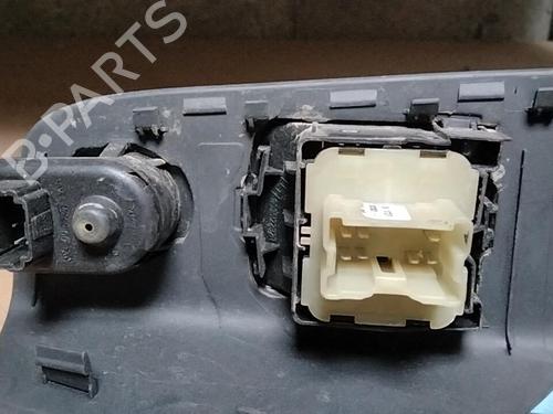 Used Switch Switch RENAULT TRAFIC III Van (FG_) 1.6 dCi 125 (FGMH) (125 hp) 28765337 28765337